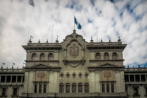 pałac narodowy gwatemali - gwatemala, gwatemala - guatemalan flag zdjęcia i obrazy z banku zdjęć