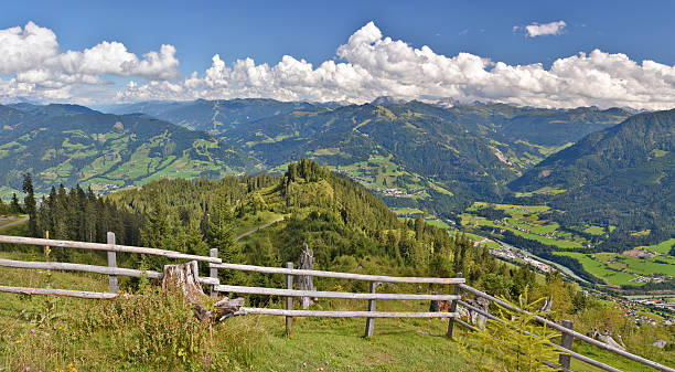 blick von hochglocker ins salzachtal und radst-dter tauern - saint johann stock-fotos und bilder