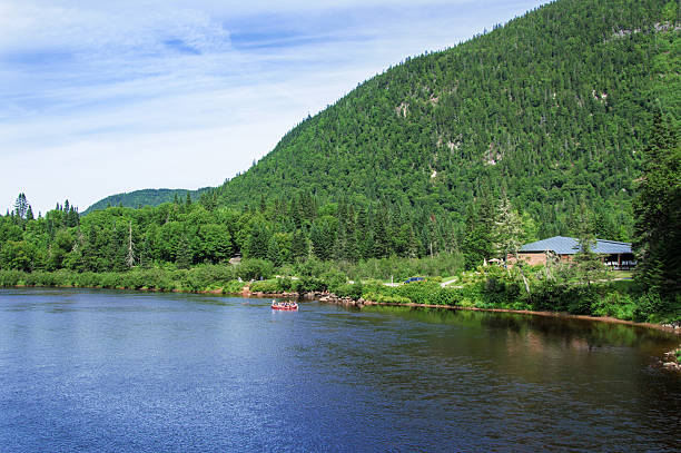 panoramic view of jacques cartier river - rafting beauty in nature blue canada imagens e fotografias de stock