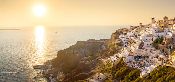 istock The golden Santorini 601936650