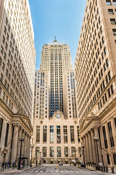Board of Trade along La Salle street in Illinois Chicago, USA - May 30, 2016: Symmetrical art deco building of Board of Trade along La Salle street in Illinois chicago stock stock pictures, royalty-free photos & images