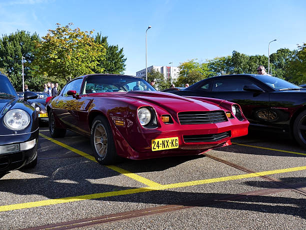 ámsterdam, países bajos - septiembre 10, 2016: chevrolet camaro - 1981 fotografías e imágenes de stock