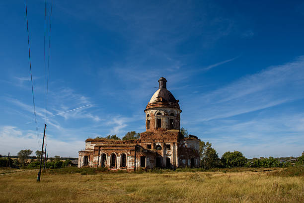 istock the ruins of a brick church 602323622