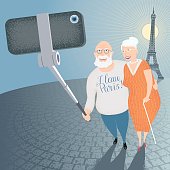 gruppe-von-alten-menschen-machen-selfie-foto.jpg?b=1&s=170x170&k=20&c=tabME84Jc5J5VnWOvcntxVXq6-vdc8qUcybLKFjG488=
