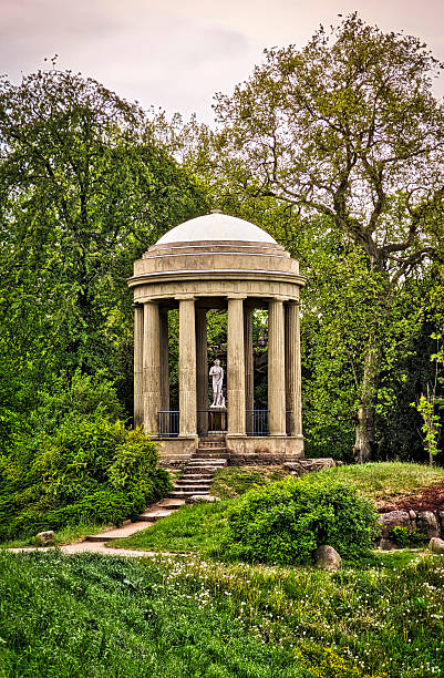 istock Woerlitzer Park, Venus Temple in summer 602329810