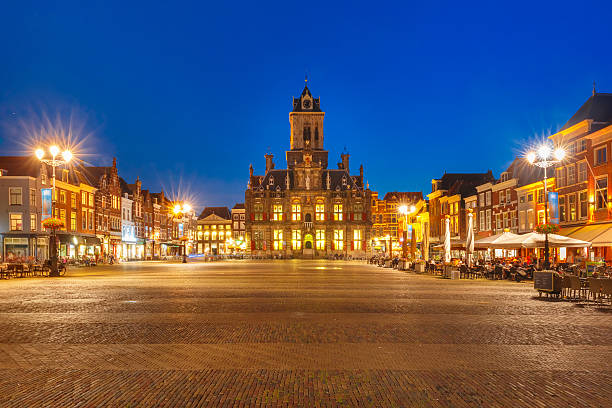 istock Markt square at night in Delft, Netherlands 603278956