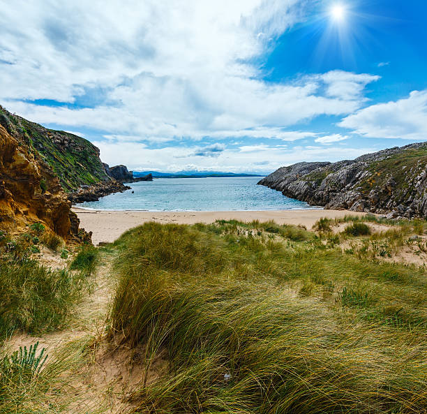 istock Sunshiny ocean coastline landscape. 603289520
