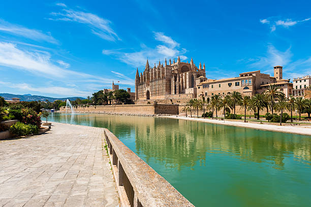 istock Cathedral of Palma de Mallorca, Spain 603294114