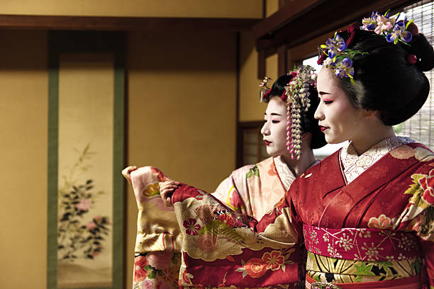 istock Maiko Girls 603850760