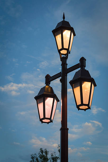 istock Vintage Street Light 603861872