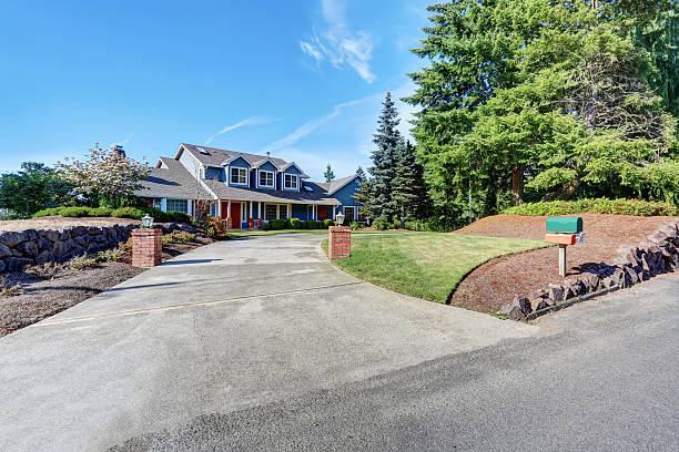 istock American house exterior with blue and white trim. 603985462