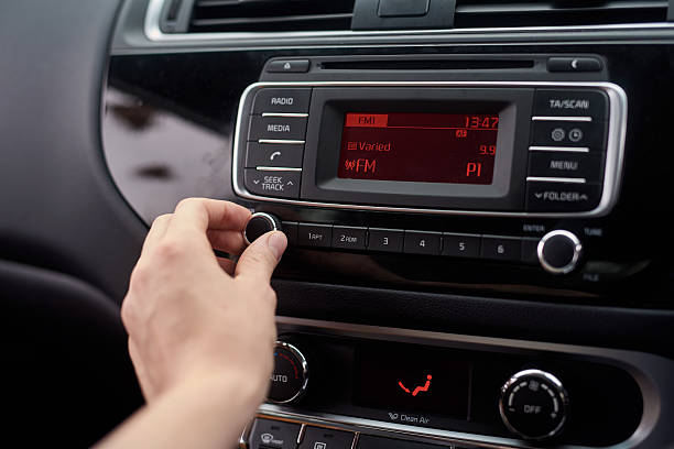 kuvapankkikuvat ja rojaltivapaat kuvat aiheesta stereoiden säätäminen - radio