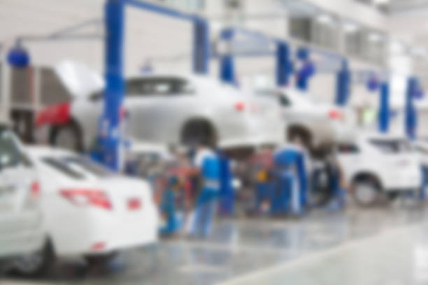 istock car repair service center blurred background 604336654