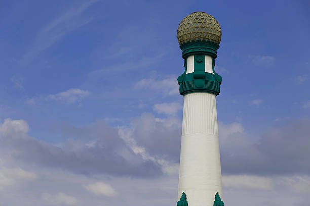 istock lamppost on the kursaal bridge 604344858