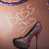 frauenschuh-mit-strass-nahaufnahme.jpg?b=1&s=170x170&k=20&c=dIBve_EkpSZgzKLKk8I4p6tPKvr5B__4xt8Y_LsCUVw=