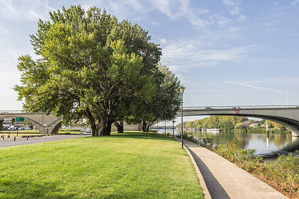 istock Avignon city beautiful view near the Rhone river 604362424