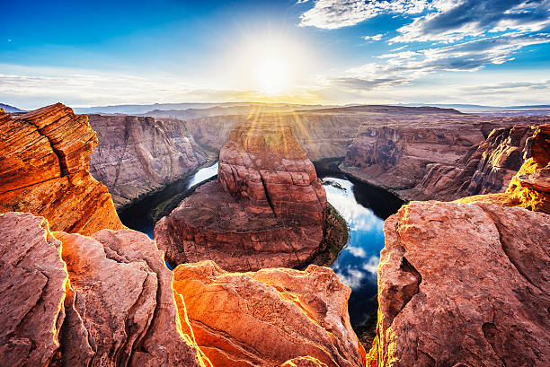 horseshoe bend at sunset - colorado river - grand canyon stock-fotos und bilder