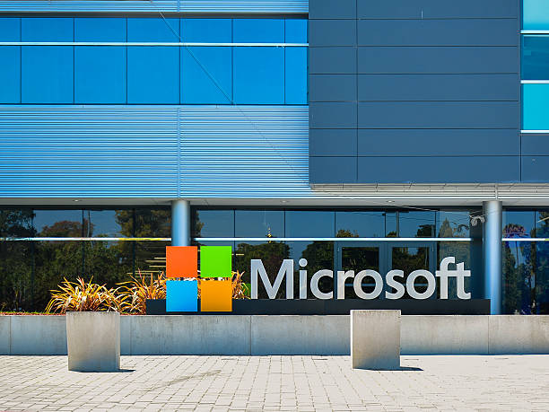 Microsoft Silicon Valley Center - Mountain View, CA Mountain View, CA, USA - Sept. 4, 2016: Microsoft Silicon Valley Center. Microsoft SVC is the software giant's presence in the Silicon Valley of California. microsoft stock pictures, royalty-free photos & images