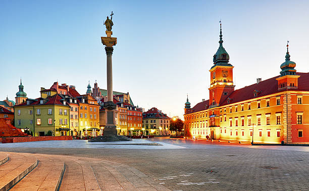 istock Warsaw, Old town square at night, Poland, nobody 605782252