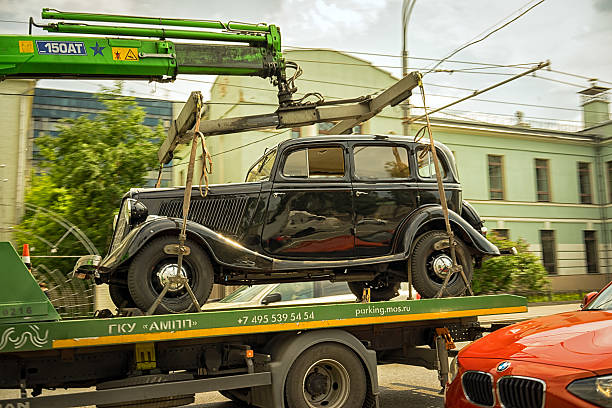 auto tedesca d'epoca horch 853 sul carro attrezzi - chopard foto e immagini stock