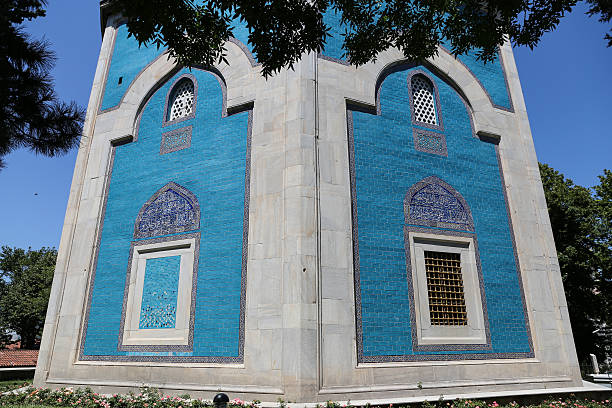 istock Green Tomb in Bursa City 606009706