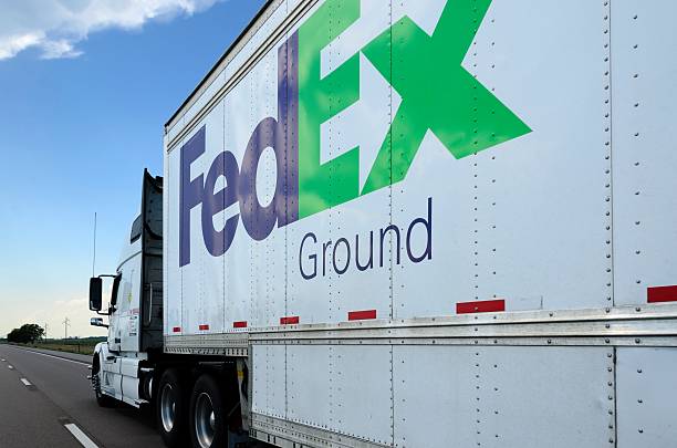 półciężarówka fedex - truck midwest usa usa day zdjęcia i obrazy z banku zdjęć