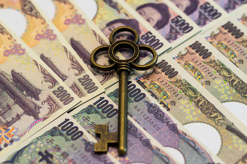 Key on Japanese banknote