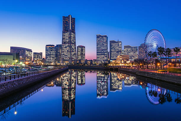istock Yokohama Minato Mirai Nightscape 606205250