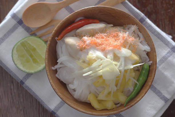 istock Thai vermicelli eaten with pineapple and dried shrimp 606209124