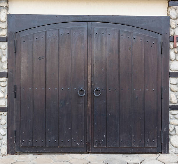 istock old wooden door 606210360