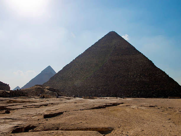 pirâmide de gizé - pyramid of mycerinus pyramid great pyramid giza imagens e fotografias de stock