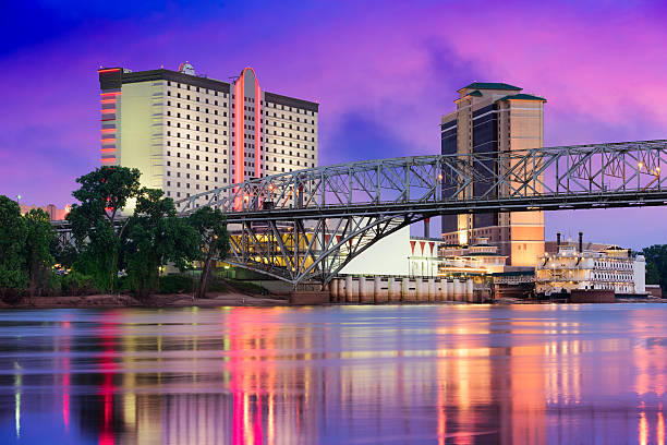 istock Shreveport, Louisiana Skyline 606233746