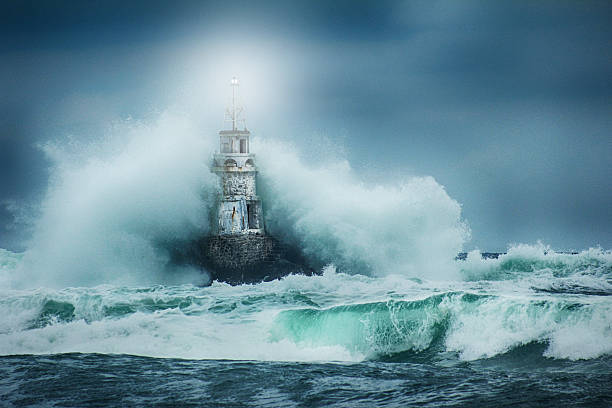 latarnia morska i storm - lighthouse storm sea panoramic zdjęcia i obrazy z banku zdjęć