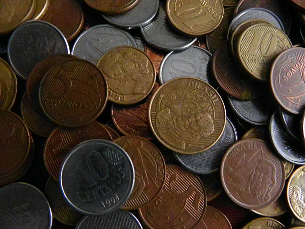 istock Brazilian Coins - Moedas Brasileiras 606665400