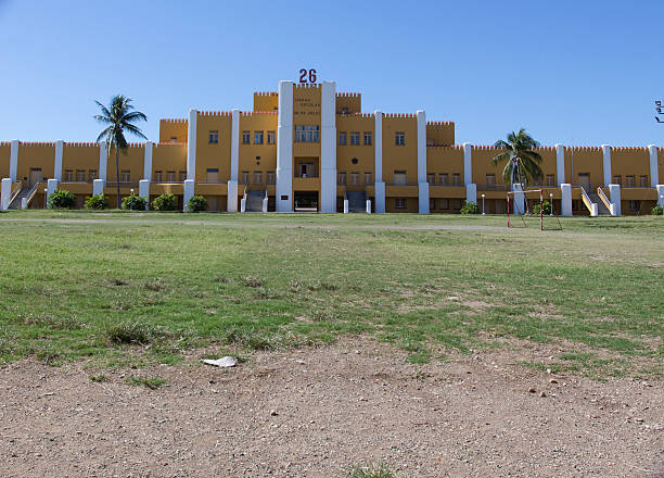 moncada barracks - santiago de cuba photos et images de collection