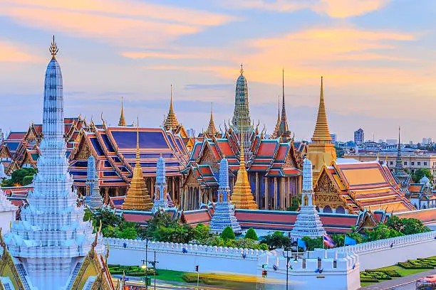 Photo of Grand palace and Wat phra keaw at sunset bangkok, Thailand