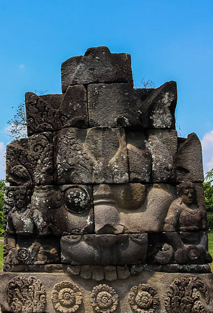 istock Art of Prambanan 606737930