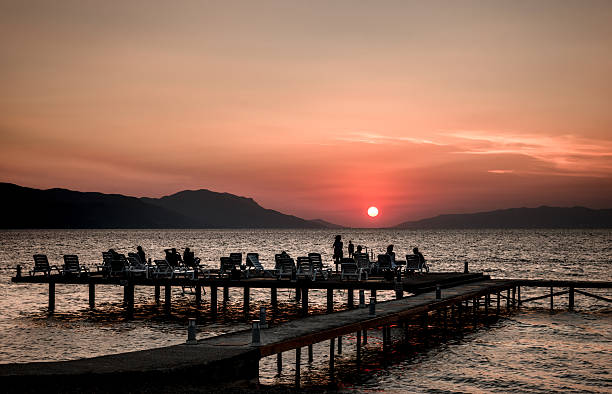 coucher du soleil  - iznik photos et images de collection