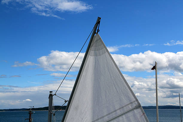 vela y costa - rowboat dinghy nautical vessel nautical equipment fotografías e imágenes de stock