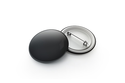 Maqueta de pila de insignia de botón negro en blanco, aislado, trazado de recorte, photo