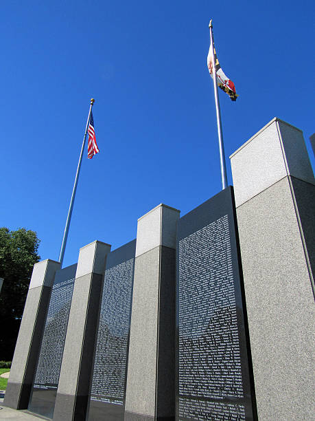 maryland world war ii memorial, annapolis, maryland, états-unis - medal military purple heart medal award photos et images de collection