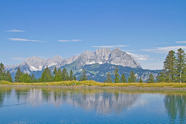 view to wilder kaiser mountains - ackerlspitze imagens e fotografias de stock