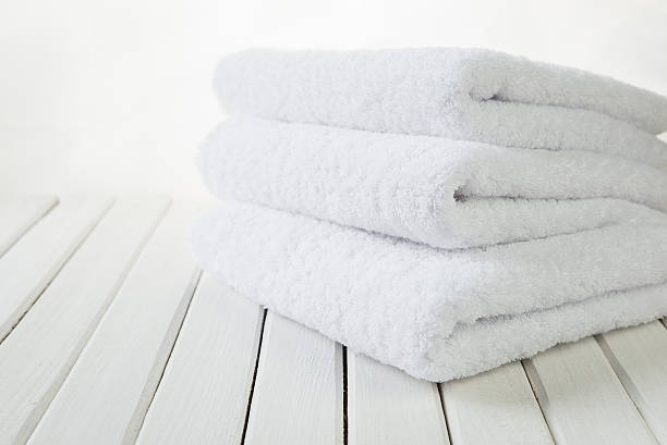 https://media.istockphoto.com/id/607908890/photo/white-fluffy-bath-towels.jpg?s=612x612&w=0&k=20&c=AzdNVal3fXKhUQNOyjQogP8JZmZPLYDCCHaTgXi46eg=