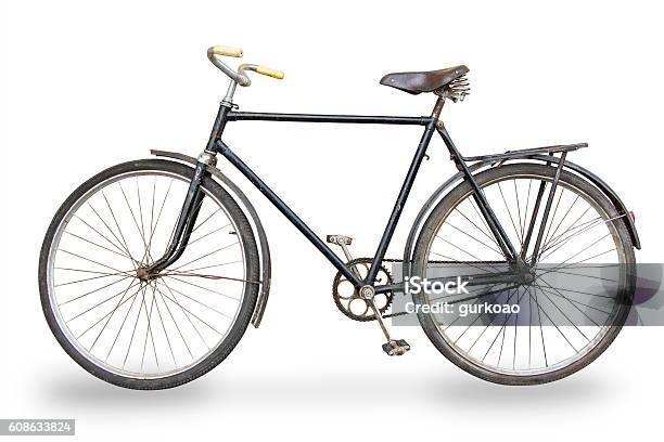 Xe đạp cũ – Xe đạp không chỉ là một phương tiện di chuyển, mà còn là một sản phẩm kết hợp giữa nghệ thuật và kỹ thuật. Với tình yêu và trách nhiệm, những chiếc xe đạp cũ có thể được phục hồi lại và trở thành sản phẩm tuyệt vời. Hãy xem hình ảnh để cảm nhận nét đẹp độc đáo của các chiếc xe đạp cũ.