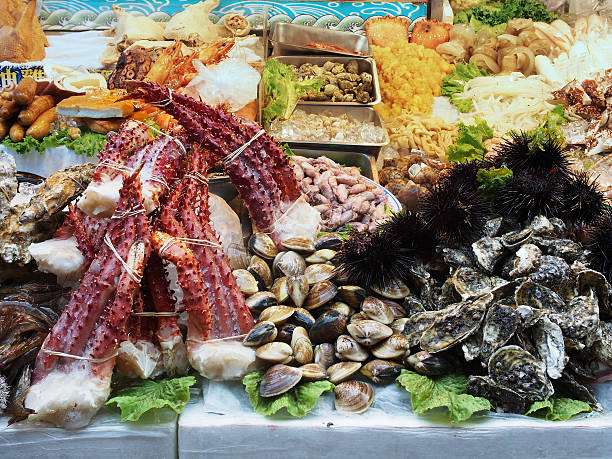 istock Seafood at night markets in Keelung 609033218