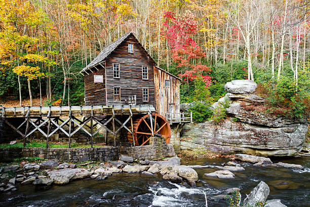 istock Glade Creek Mill (West Virginia) In Autumn 609047928