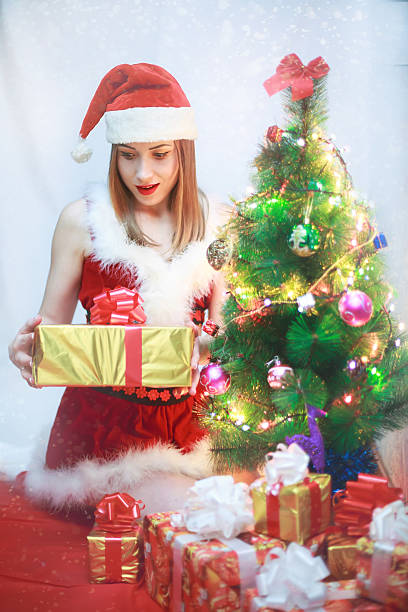 istock Santa Claus Girl 609073558