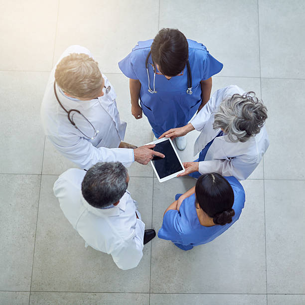 istock Keeping track of their patient's progress 609076632