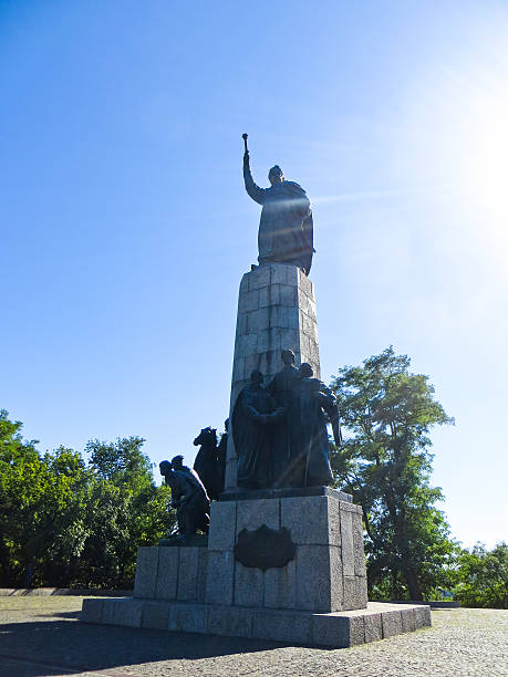 istock Monument to Bohdan Khmelnitsky in Cigirin, Ukraine 609534582
