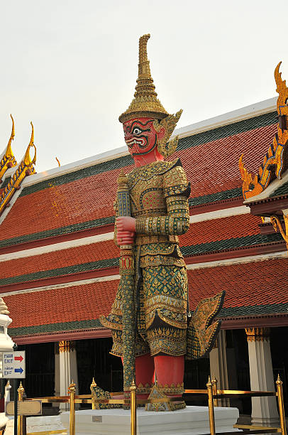 wat phra kaew temple of emerald buddha, bangkok, thailand - bangkok province photography construction architecture imagens e fotografias de stock